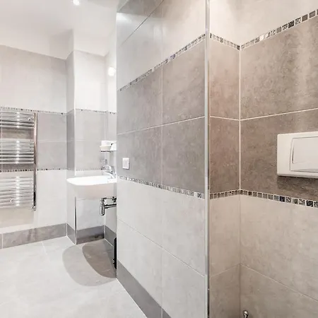 梵蒂冈38套房旅馆 招待所 罗马