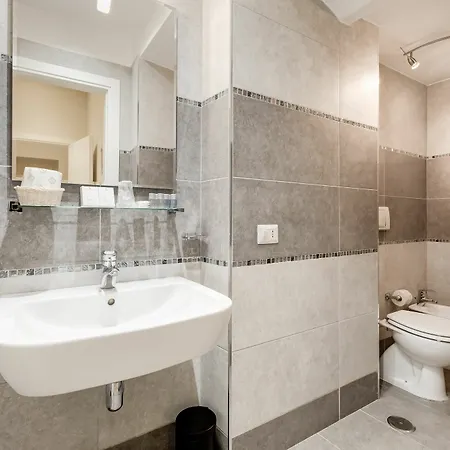 梵蒂冈38套房旅馆 招待所 罗马